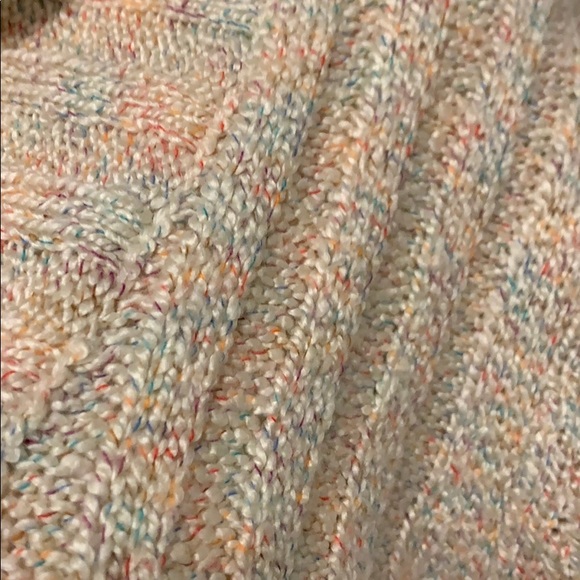 Multi colored v neck sweater with hood and pocket - Picture 3 of 7